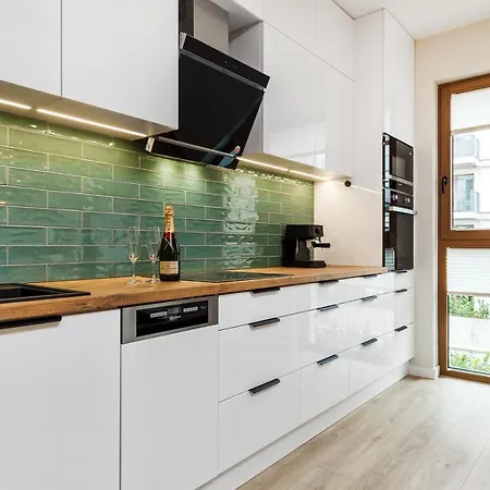 Uroczy ,,bursztynowy ,, Blisko Plazy , Parking W Cenie Apartment *