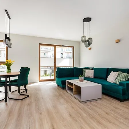 Uroczy ,,bursztynowy ,, Blisko Plazy , Parking W Cenie Apartment *