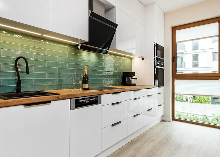 Uroczy ,,bursztynowy ,, Blisko Plazy , Parking W Cenie Daire *