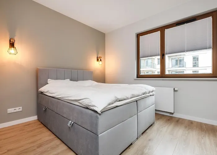 Uroczy ,,bursztynowy ,, Blisko Plazy , Parking W Cenie Gdansk